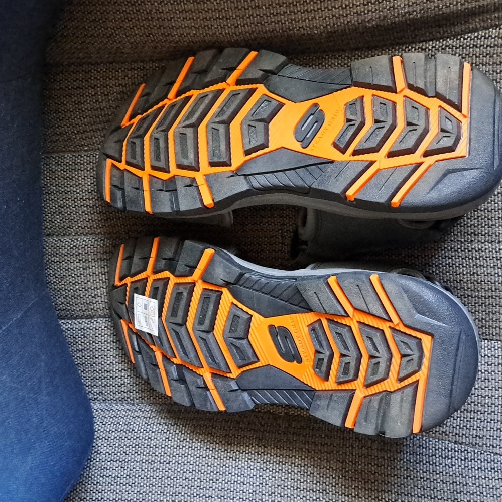 Skechers Sandals Unisex - Picture 2 of 4
